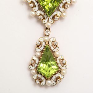 Edwardian Peridot & White Enamel Necklace, circa 1910