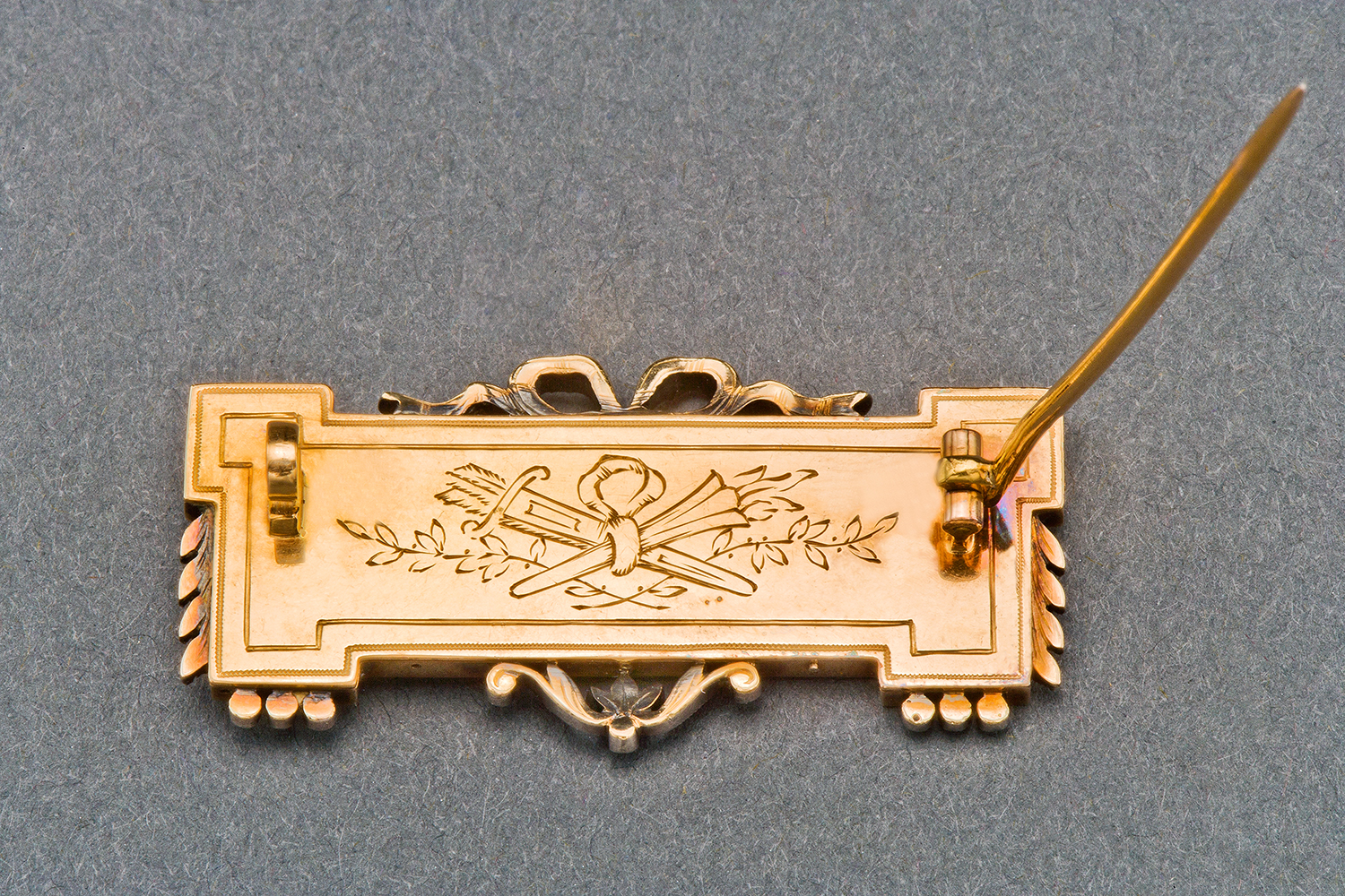 French Enamel Diamond 18k Gold Brooch, circa 1905 - Image 8