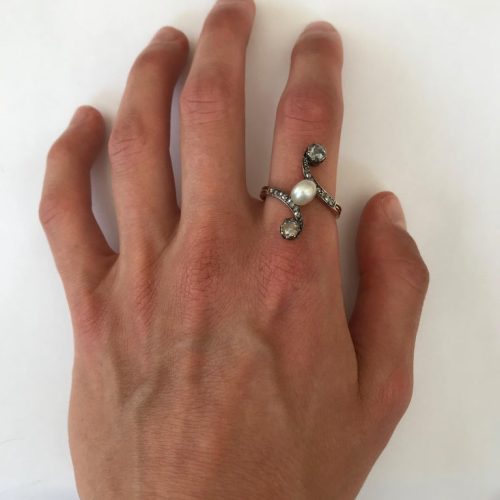5. R125_on_real_hand_master