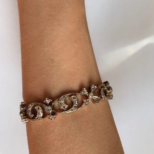 B091 -on real wrist. 4