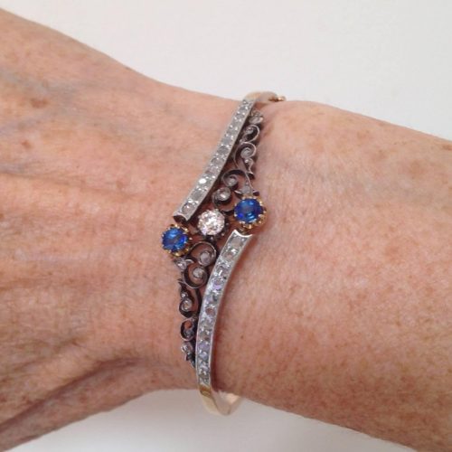 BFD072_on_wrist_2_master