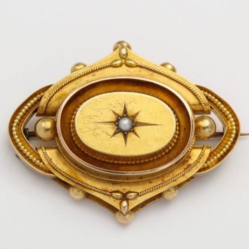 Victorian Gold Brooch 5